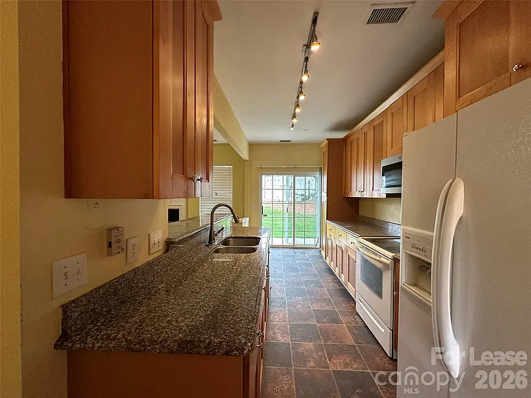 6954 Beverly Springs Dr — Photo 6