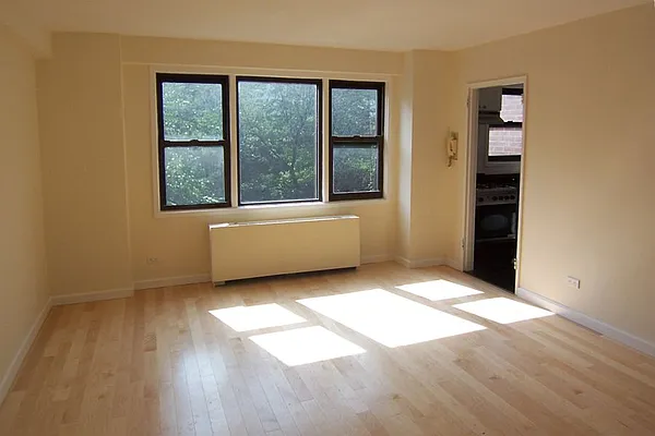 Rented by Fox Residential Group | media 1