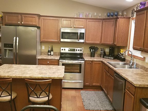 Stainless steel appliances stay