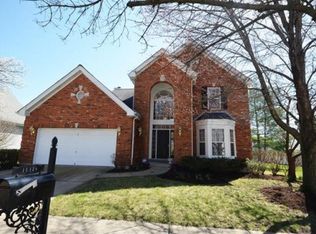 15326 Broeker Place Dr, Chesterfield, MO 63017