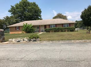 601 W Donaldson Dr, Morristown, TN 37814