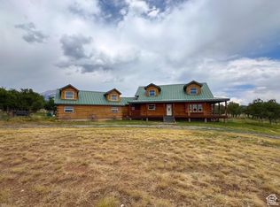 16 N Porcupine Ln, La Sal, UT 84530