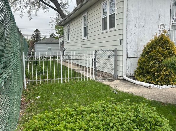 3509 Wilcox Ave, Bellwood, IL 60104