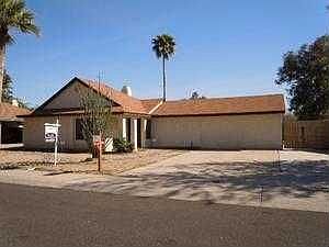 1st image of 2221 W Runion Dr