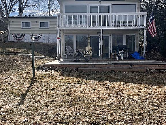 2nd image of 331 N Crooked Lake Dr