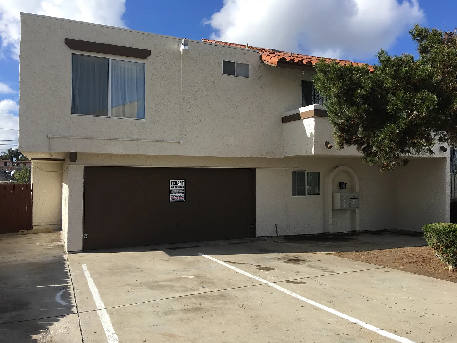 Estrella Avenue Villas - 3 — Photo 1