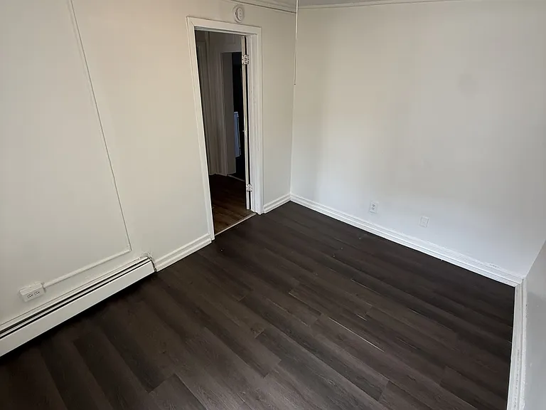 353 Sherburne Ave — Photo 6