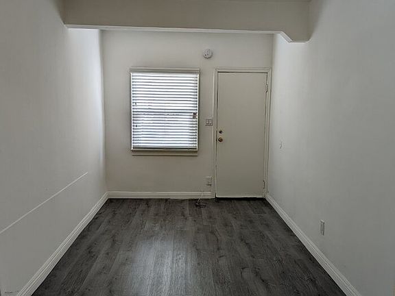 3rd image of 11912 Wilshire Blvd #11914