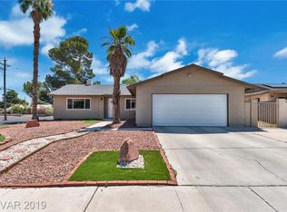 1825 Blue Mountain Dr, Las Vegas, NV 89108