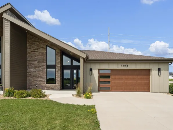 4018 Keagles Xing, Cedar Falls, IA 50613