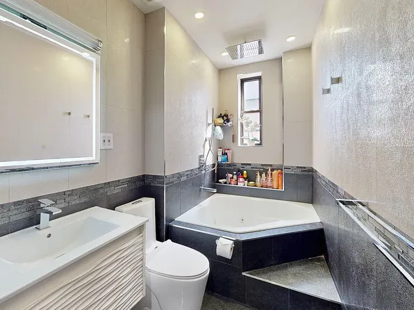 10 Avenue P image 16 of 34