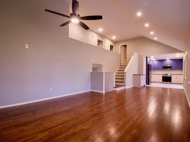 4 Susan Ct — Photo 8