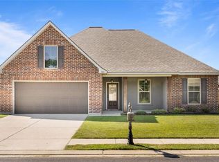 321 Madison Crossing Dr, Sulphur, LA 70665
