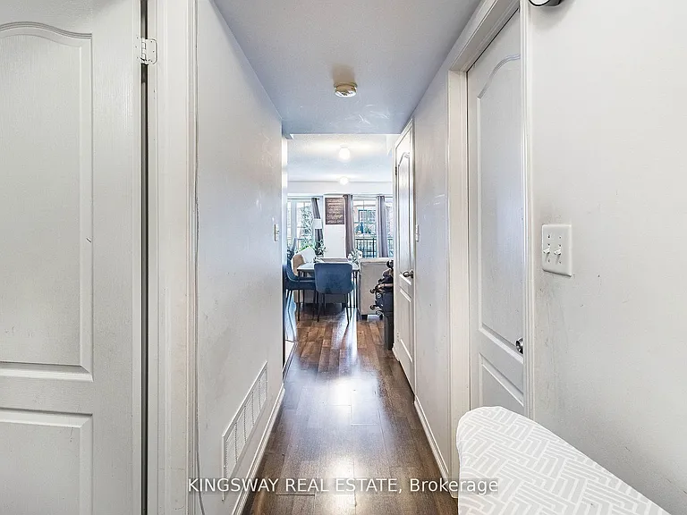 2480 Post Rd #32 — Photo 11