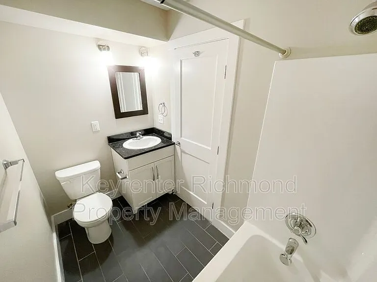 400 Dobson St — Photo 7