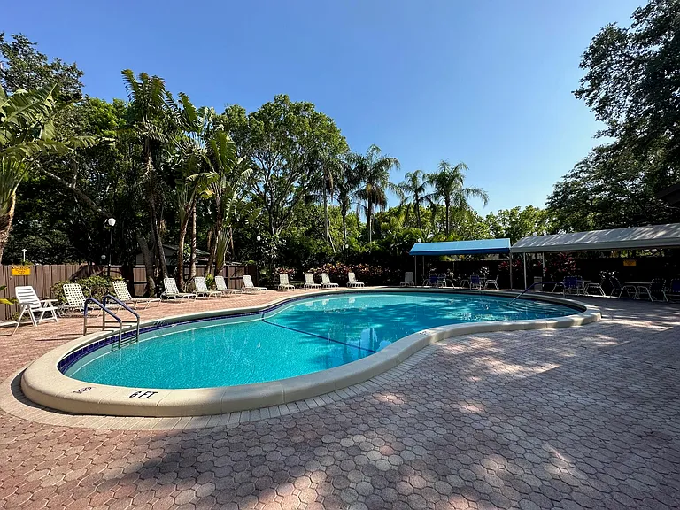 4509 Carambola Cir S #4509 — Photo 30