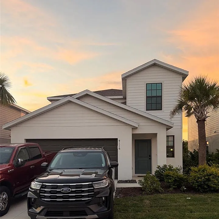 9116 Tequila Sunrise Dr