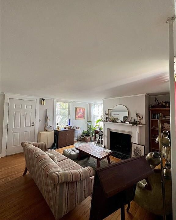 1st image of 4 Dayton St Floor 1