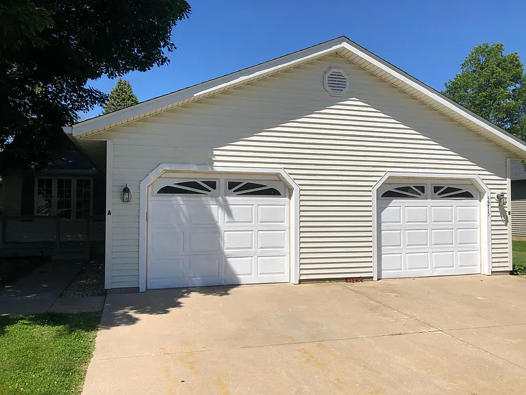 5215 W Harp Hollow Rd #A — Photo 4