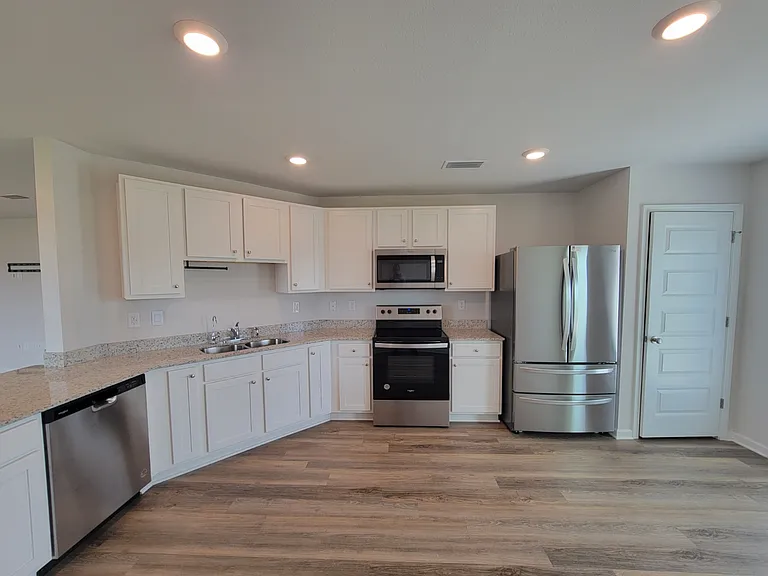 6570 Atkins Rd — Photo 11