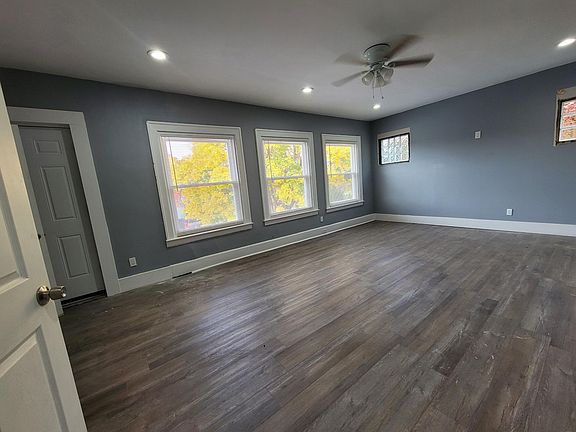 2nd image of 3460 Bedford St