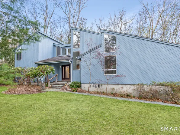 54 Rock Hill Road, Woodbridge, CT 06525