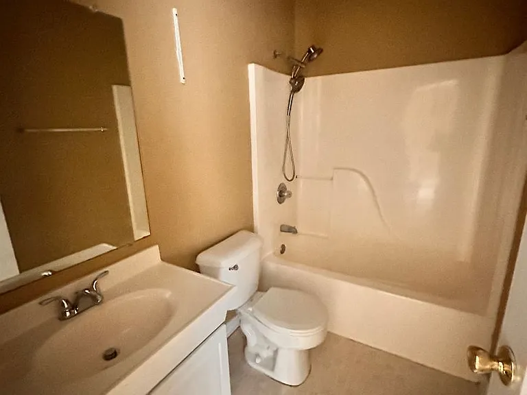 2 Green Acre Rd NE — Photo 5