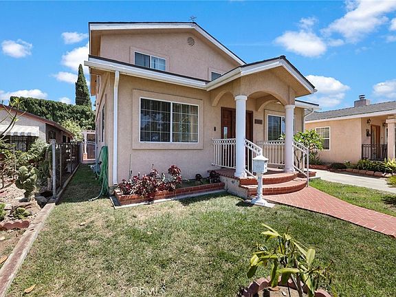 2nd image of 3148 Magnolia Ave