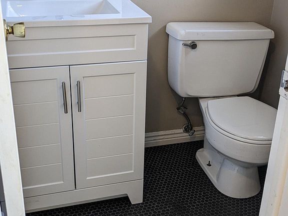 Newly remodeled downstairs half bath