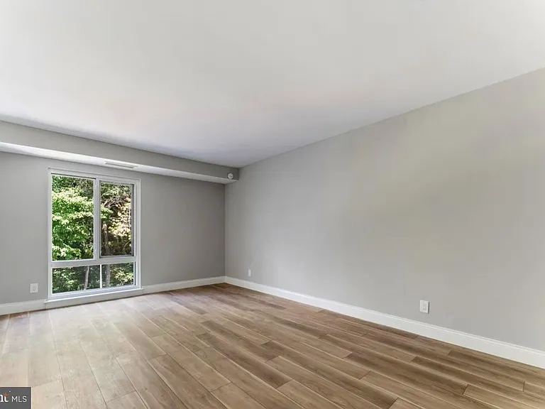 1750 Oakwood Ter #16C — Photo 16