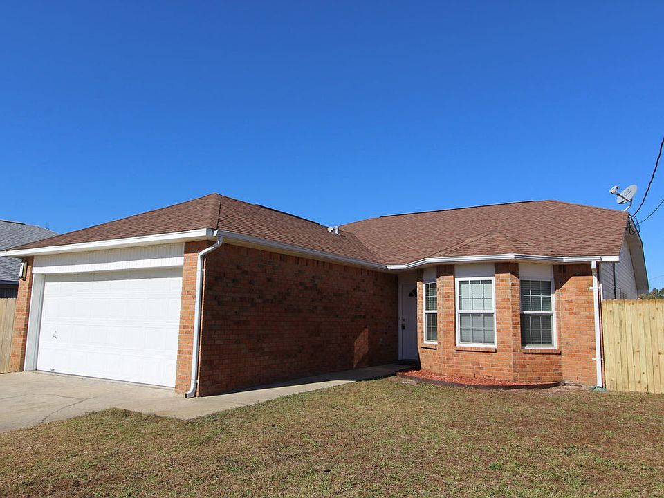 1st image of 403 Peregrine Ct