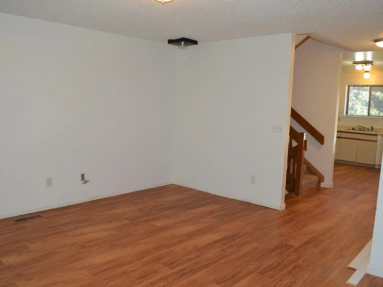 2927 Broadway St #1 — Photo 16