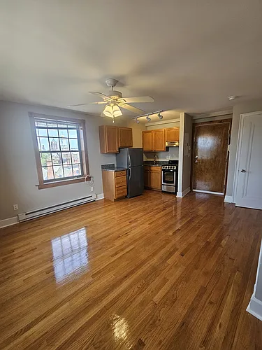 1173 Chapel St Photo 1
