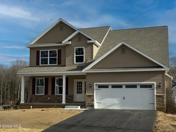 13 Basswood Court, Ballston Lake, NY 12019