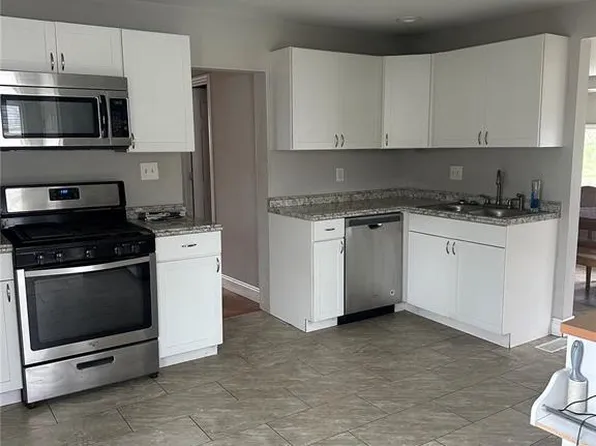 139 E Holden Ave, Saint Louis, MO 63125