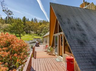 277 Andesite Dr, Jacksonville, OR 97530