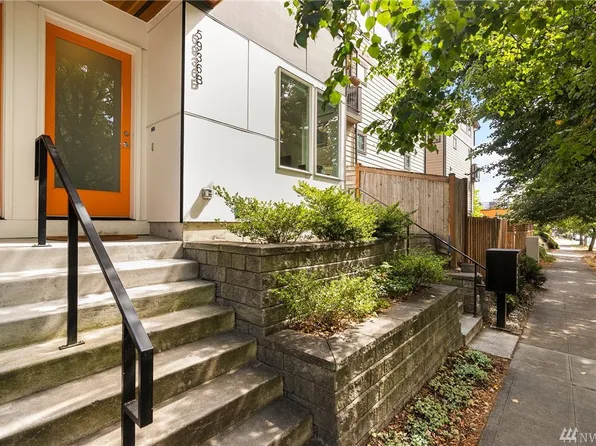 5936B California Ave SW, Seattle, WA 98136