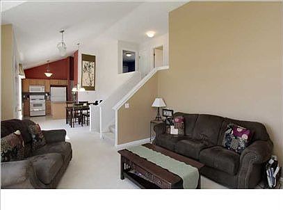 4th image of 7071 Sovereign Dr NE