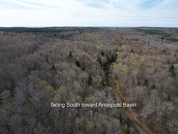 4th image of Shore Rd W