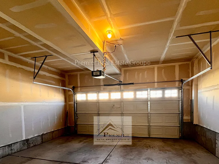 2179 Saint Claire Park Aly — Photo 15