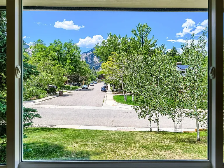 1290 Judson Dr — Photo 8