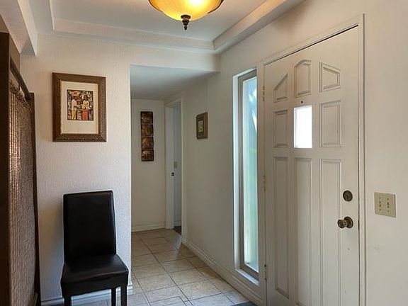 5th image of 1405 Lemonwood Dr E