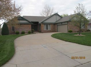 1644 N Valleyview Ct, Wichita, KS 67212