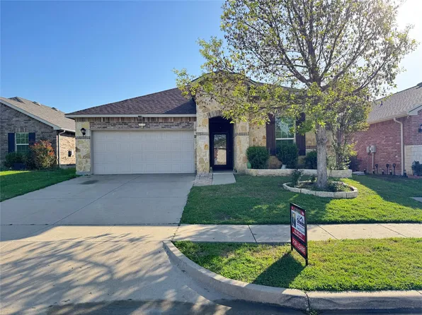 9005 Cloudveil Dr, Arlington, TX 76002