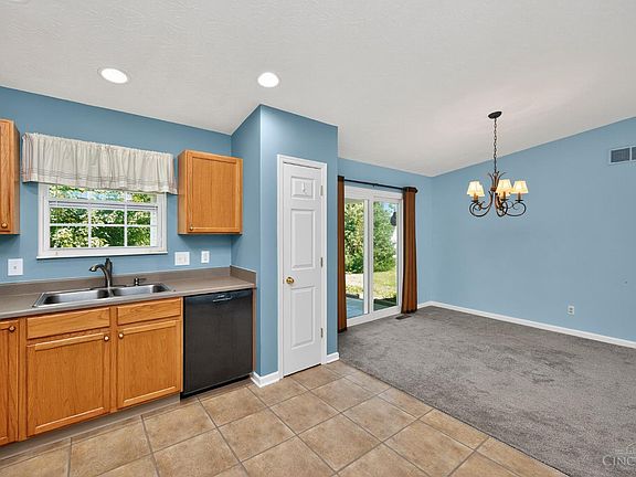 5th image of 6117 Misty Creek Dr