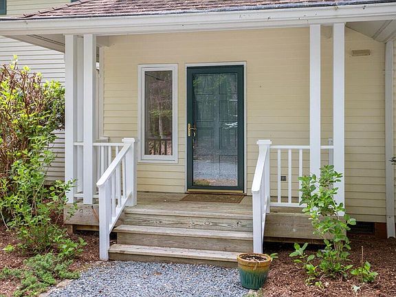 2nd image of 410 Gibbon Dr