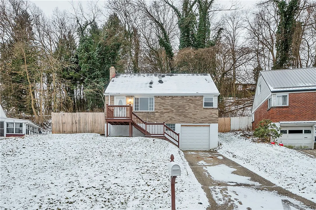 3012 Blackridge Ave photo 1