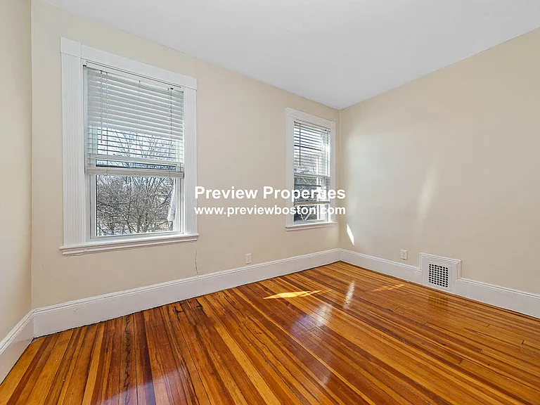 Brackett St — Photo 22