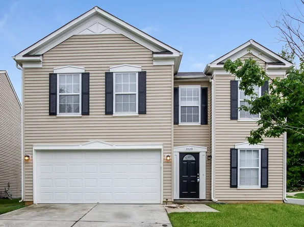 7029 Maple Park Ln, Charlotte, NC 28269