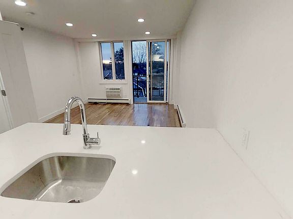 3rd image of 1000 Ocean Ave #6B